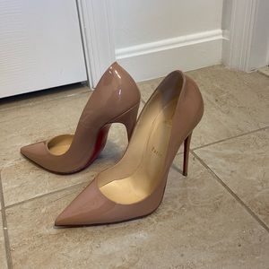 Christian Louboutin So Kate
120 mm Pumps -Patent calf leather - Blush. Pre owned